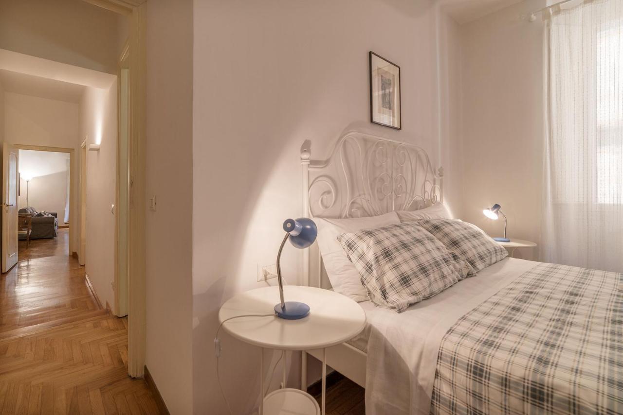 A Peaceful Retreat 2 Minutes From Piazza Navona - Fromhometorome Exterior photo